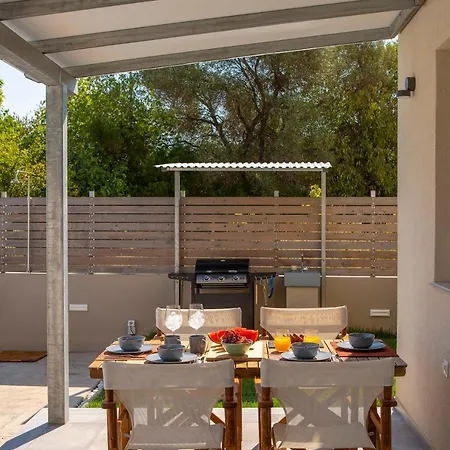 Villa Grappolo Lefkada - Vertzami Just 2 Km From Lefkada Town *