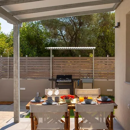 Villa Grappolo Lefkada - Vertzami Just 2 Km From Lefkada Town *