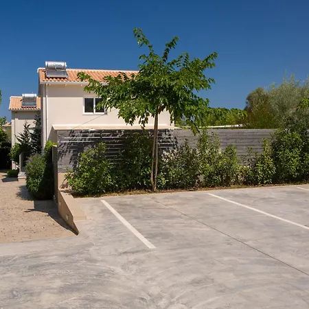 Villa Grappolo Lefkada - Vertzami Just 2 Km From Lefkada Town